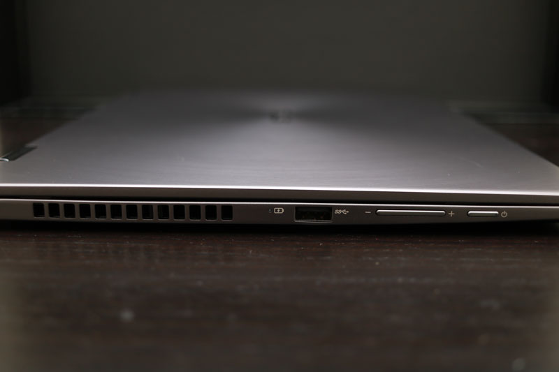 【高性能ノートPC】ASUS-ZenBook-Flip-14-UX461UNを購入_09